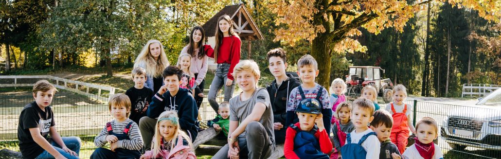 Kinder aus der CreaVita Montessori Privatschule und Kinderhaus